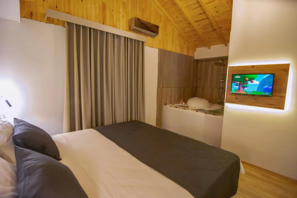 Green Palace Suite Hotel