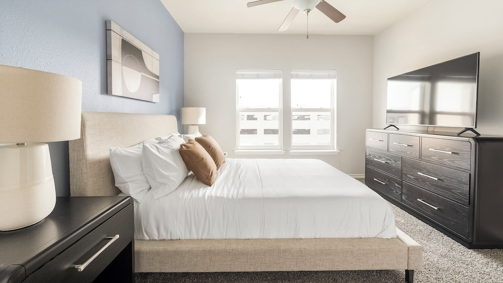 Landing Apartments near Downtown Corpus Christi