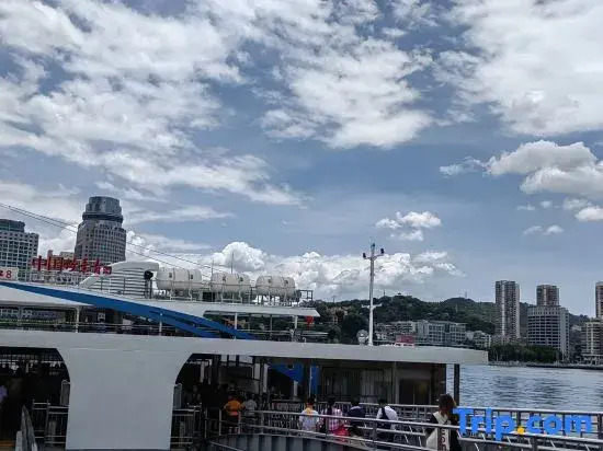 Xiamen Gulangyu Longshan Villa Cafe Hostel