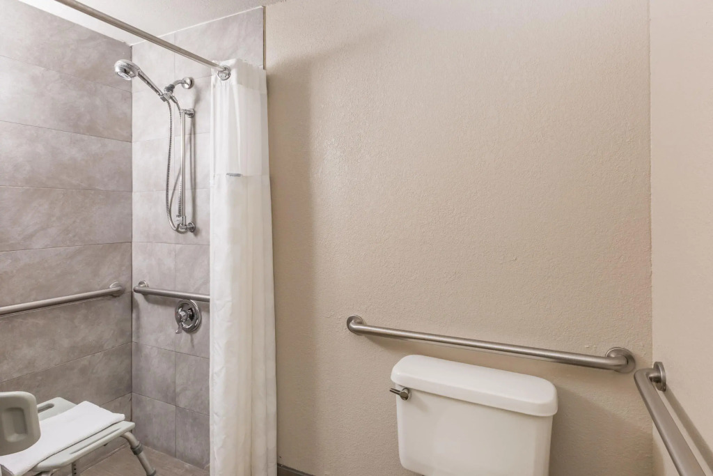 Ramada by Wyndham Platte City KCI Airport