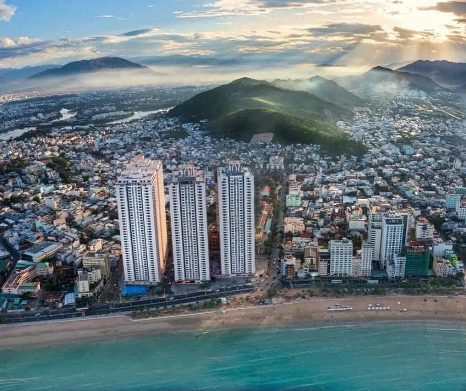 Iseaview Nha Trang Beach Apartment
