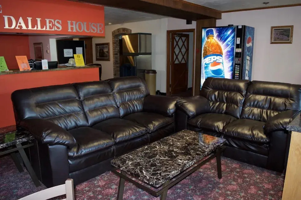 The Dalles House Motel