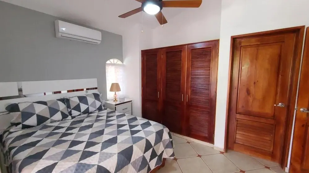 Great 4 Bedroom Getaway Villa With Large Private Pool