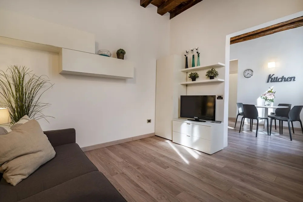 Sea to Sky Apartments by Wonderful Italy