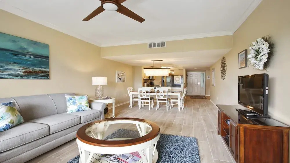 410 Captain's Walk - 2 Br villa by RedAwning