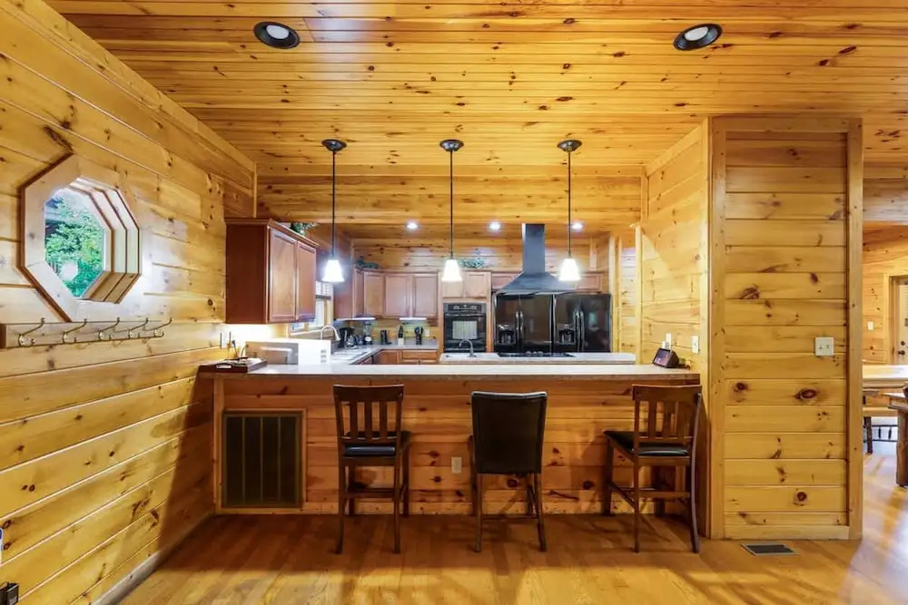 Dogwood Grand Cabin Hot tub and Games
