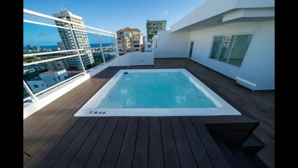 Sdq, Gym, Pool, 1br 2B, Downtown F7