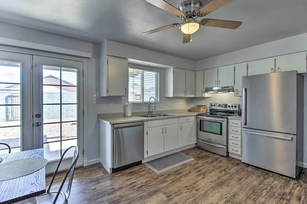 Private Yard! Pet-Friendly Tucson Getaway