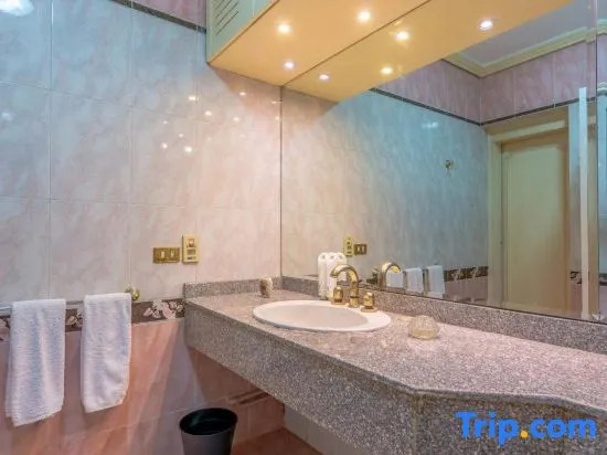 Royal 3 bedrooms apartment