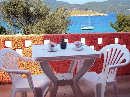 Aliki Beach Hotel