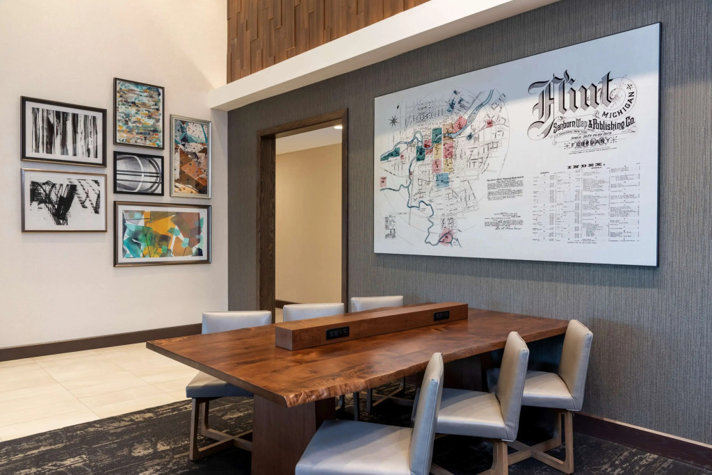 Hyatt Place Flint / Grand Blanc