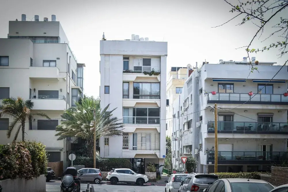 Stylish and Modern 3BR TelAviv Apartment