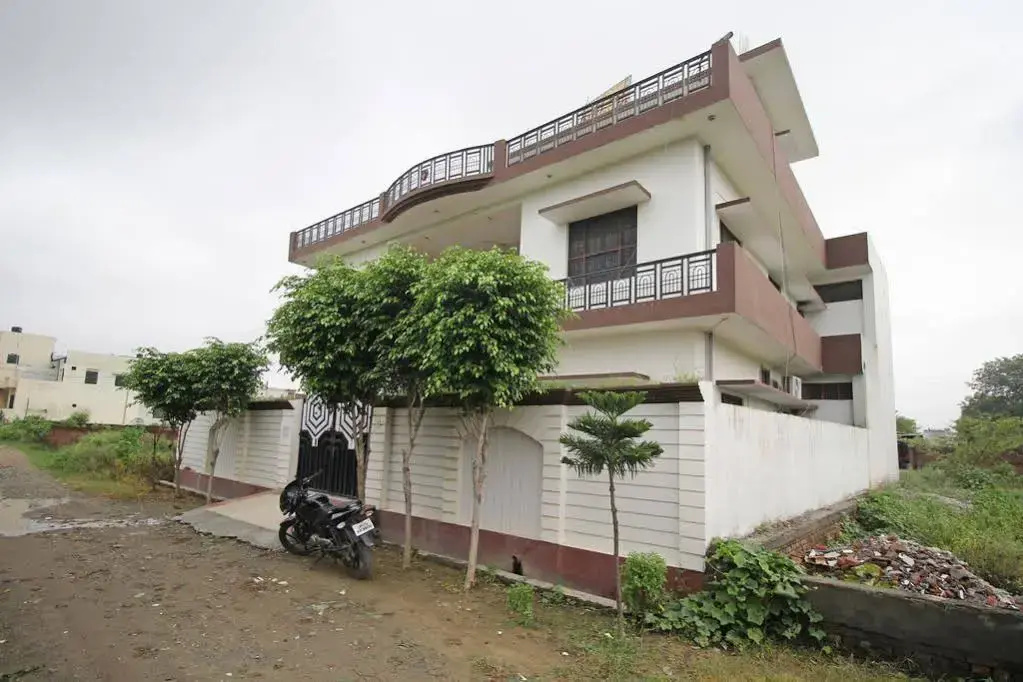OYO Homes Rohilkhand Dental College