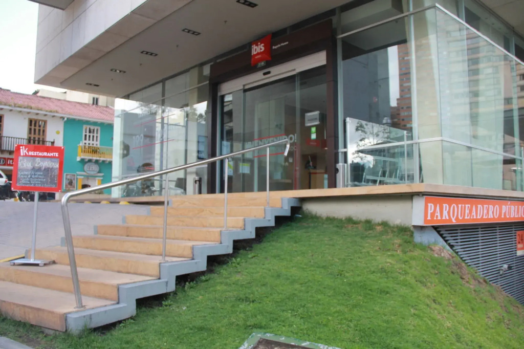 ibis Bogota Museo