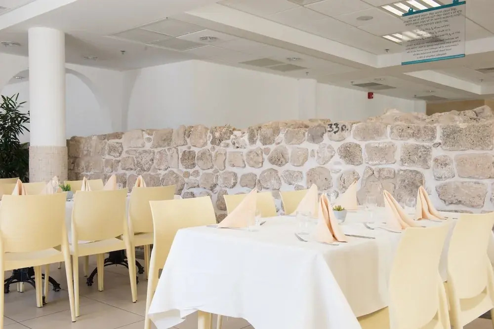 HI - Akko Knights Hostel