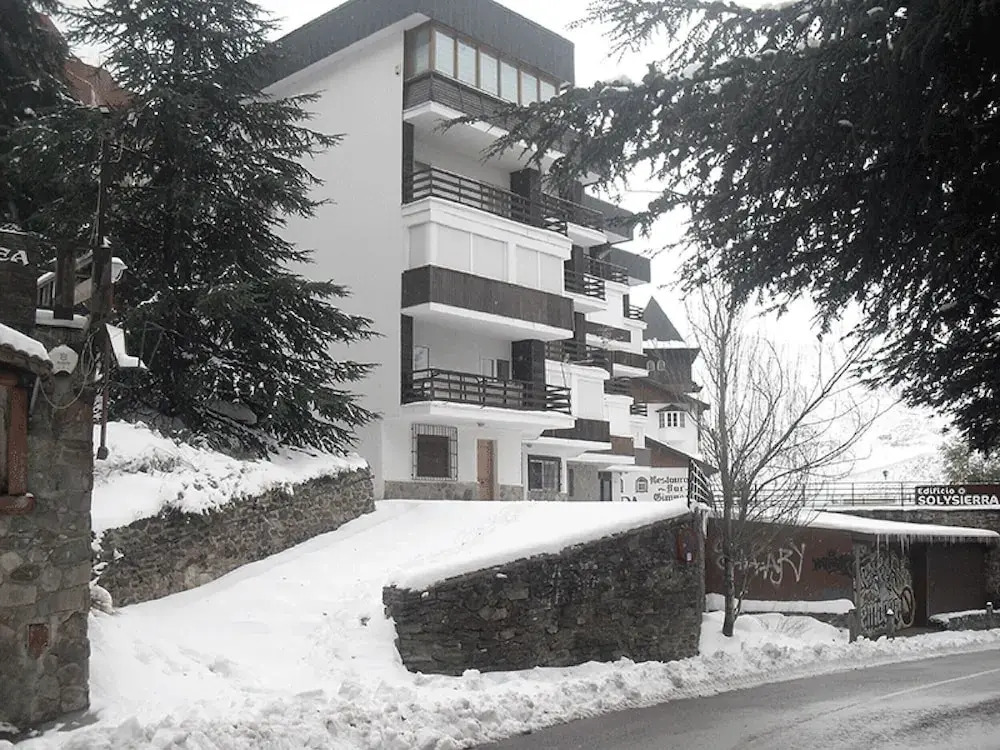 200 Meters From the Fully Equipped ski Lifts and Wifi