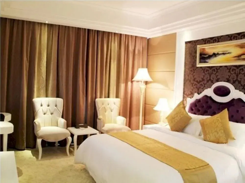 Taibaofeng Hotel