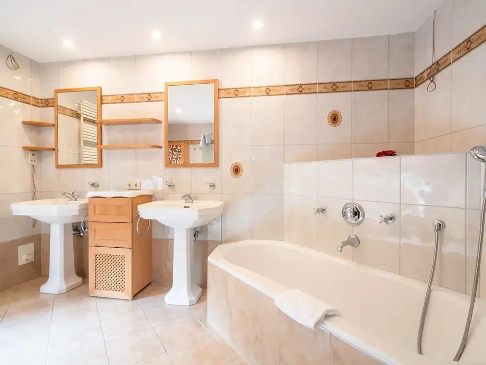 Charming Apartment Near Ski Area in Zell am See