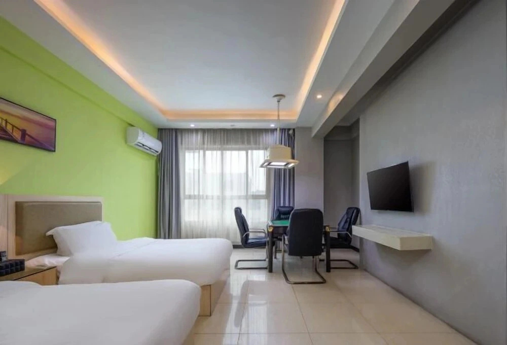 Junyue Business Hotel