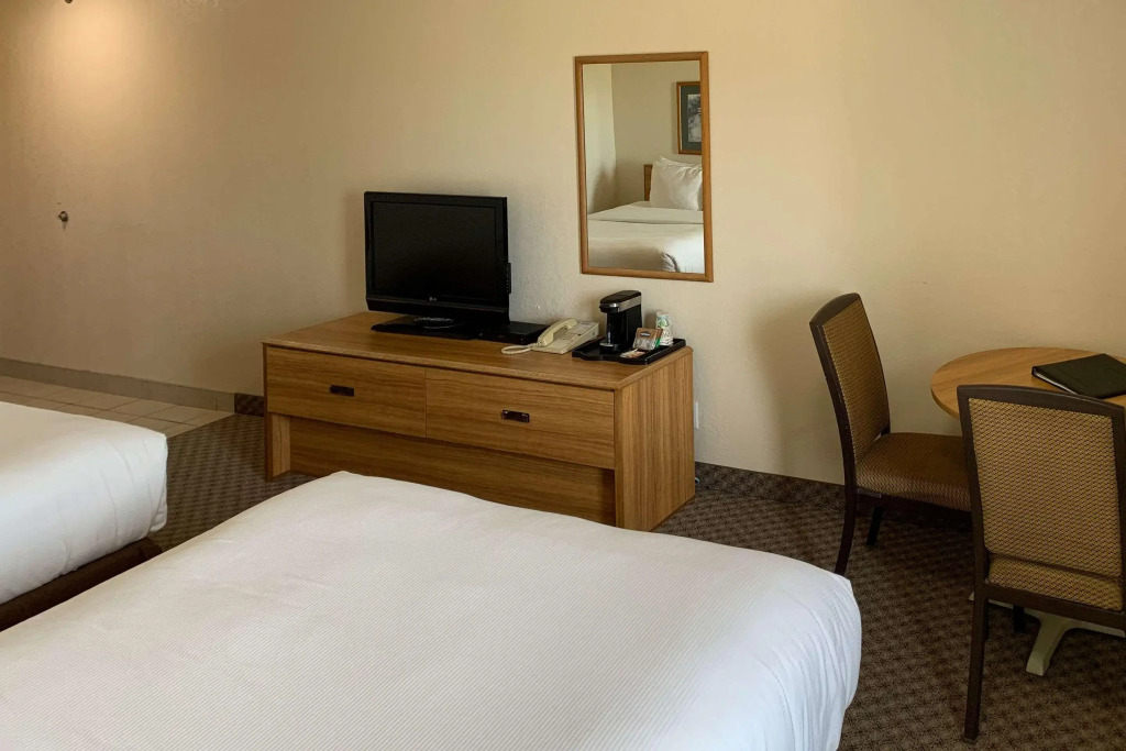Americas Best Value Inn Hermitage