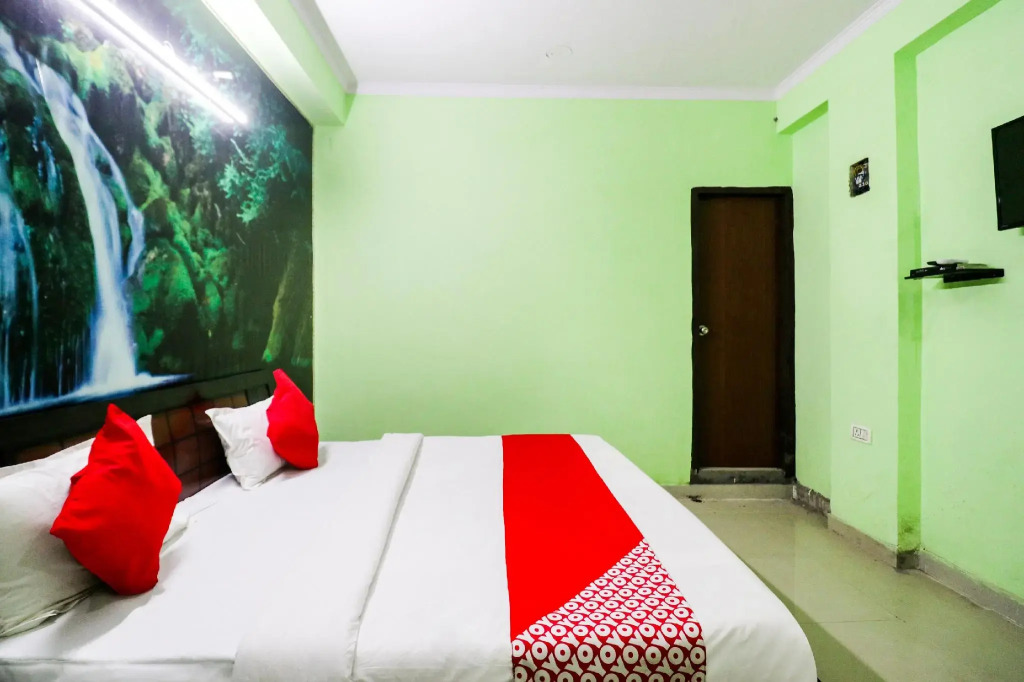 OYO 77339 Uday Paradise