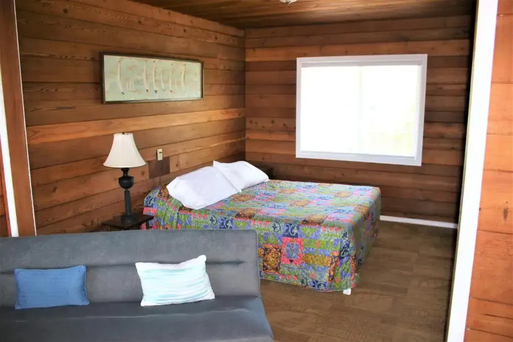 The Lowtide Motel