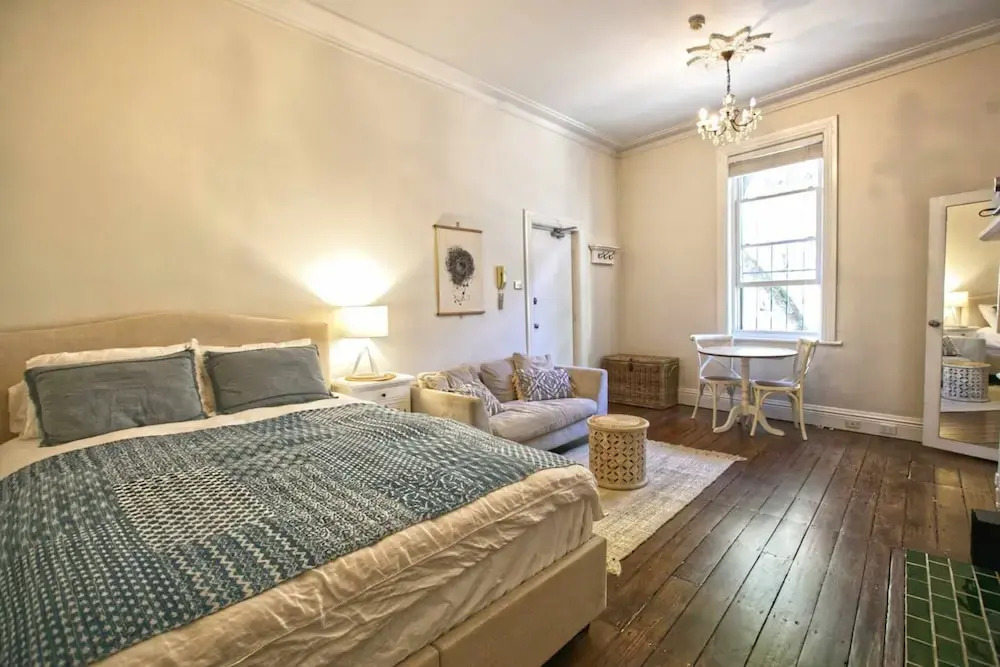 Gorgeous Studio by Moore Park