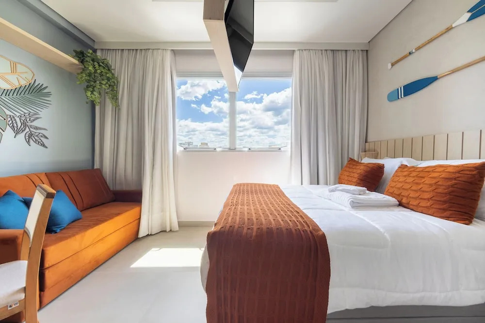 Stay Home Luxo | 1min Praia Gonzaga | Rooftop, Piscina, Sauna & Gym