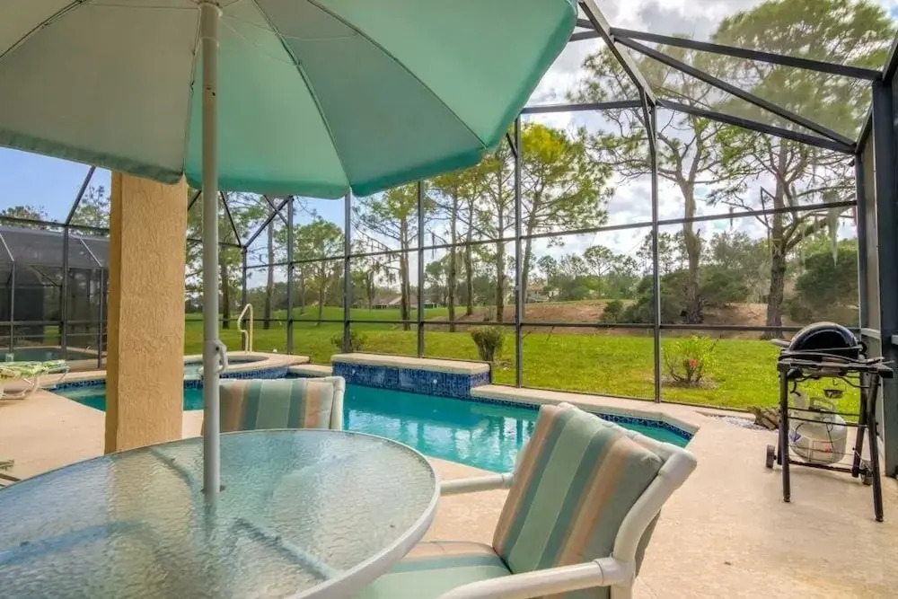 Pool/spa Beautiful View Area! 4 Bedroom Home by RedAwning