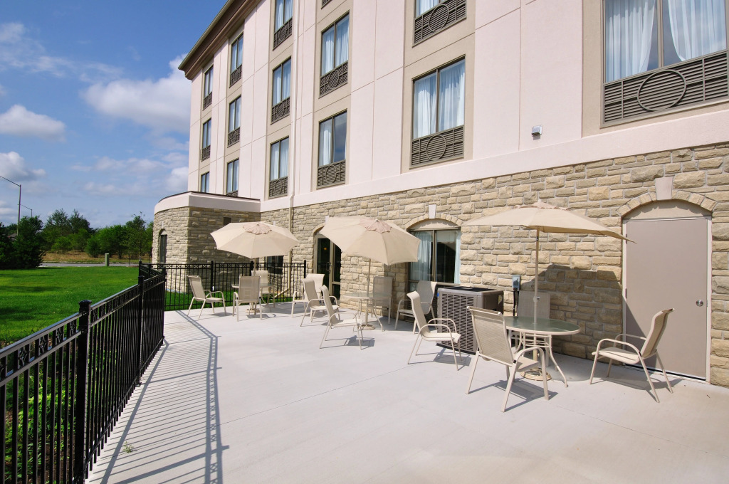 Holiday Inn Express Hotel & Suites Ottawa Airport by IHG