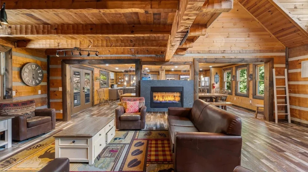 Luxury Cabin With Mountain Views Pigeon Forge