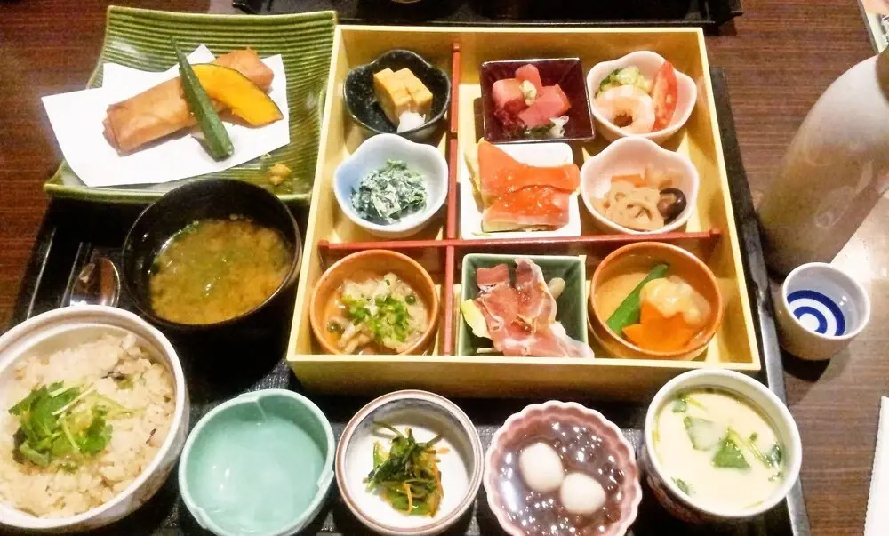 Akigawa Valley Inn Kinkoukaku