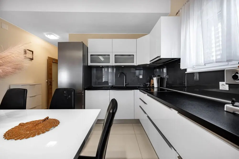 2 Bedroom Apartment Near Sibenik Krka Waterfalls