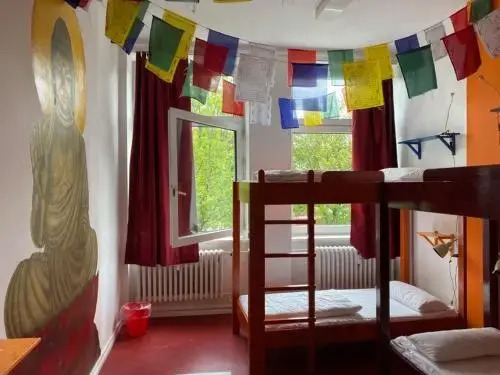 instant Sleep Backpacker Hostel