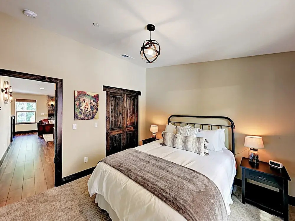 2015 South Lake Tahoe - 4 Br Home