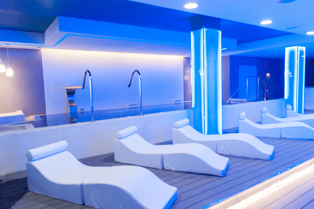 Servatur Casablanca Suites & Spa