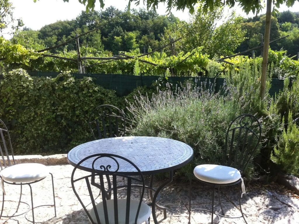 Scenic Holiday Home in Pastrengo near Lazise Lake & City Center