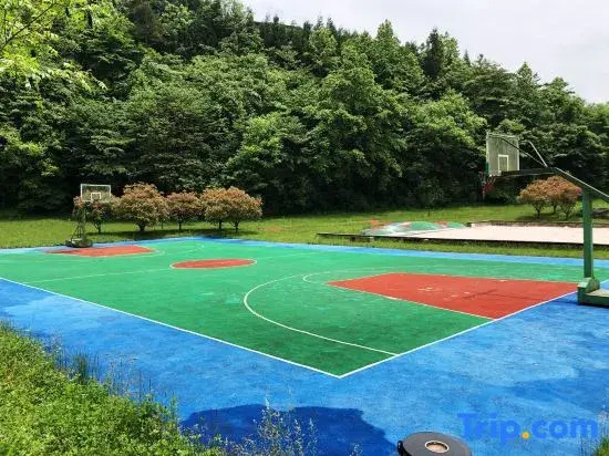 Tianyi Fangcaodi Holiday Hotel