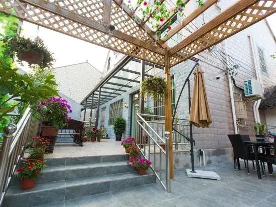 Shanghai Xiangjian Huashe Homestay