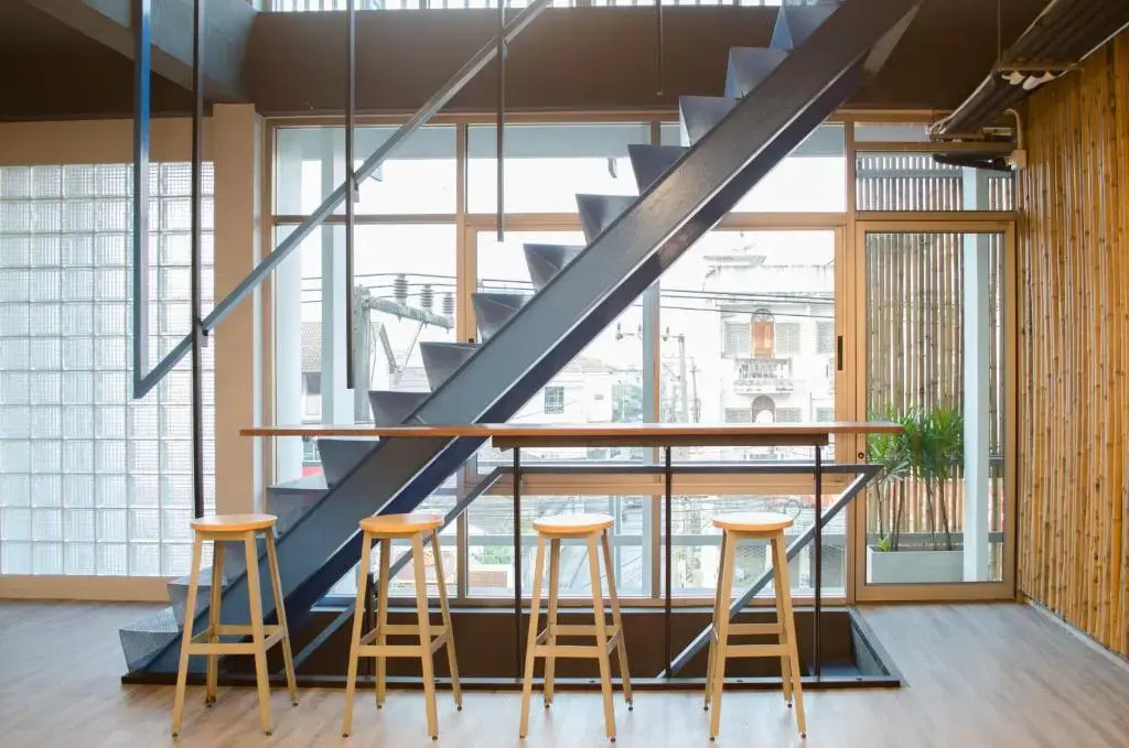 Whereder Poshtel