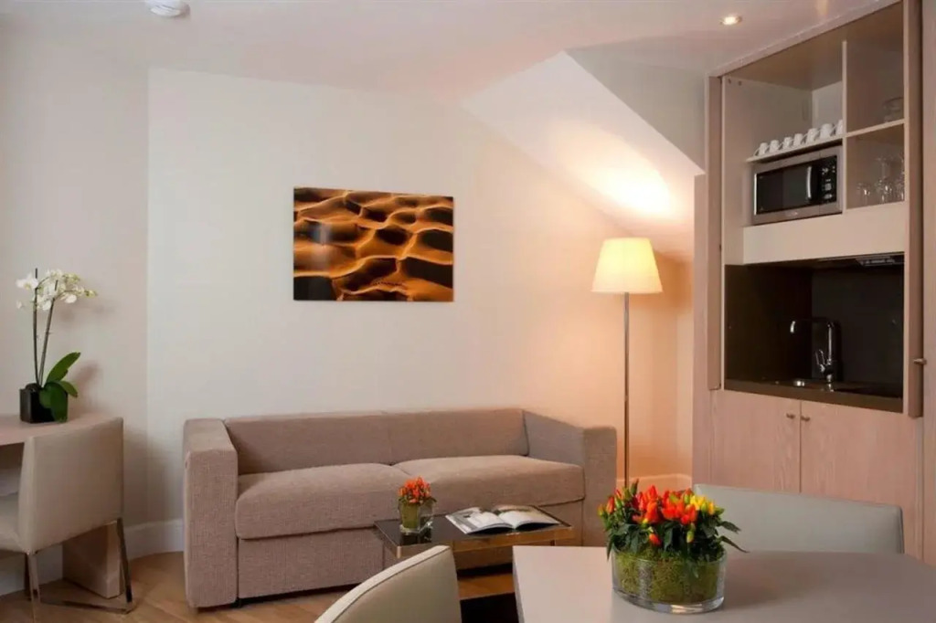 LEdmond Hotel Parc Monceau