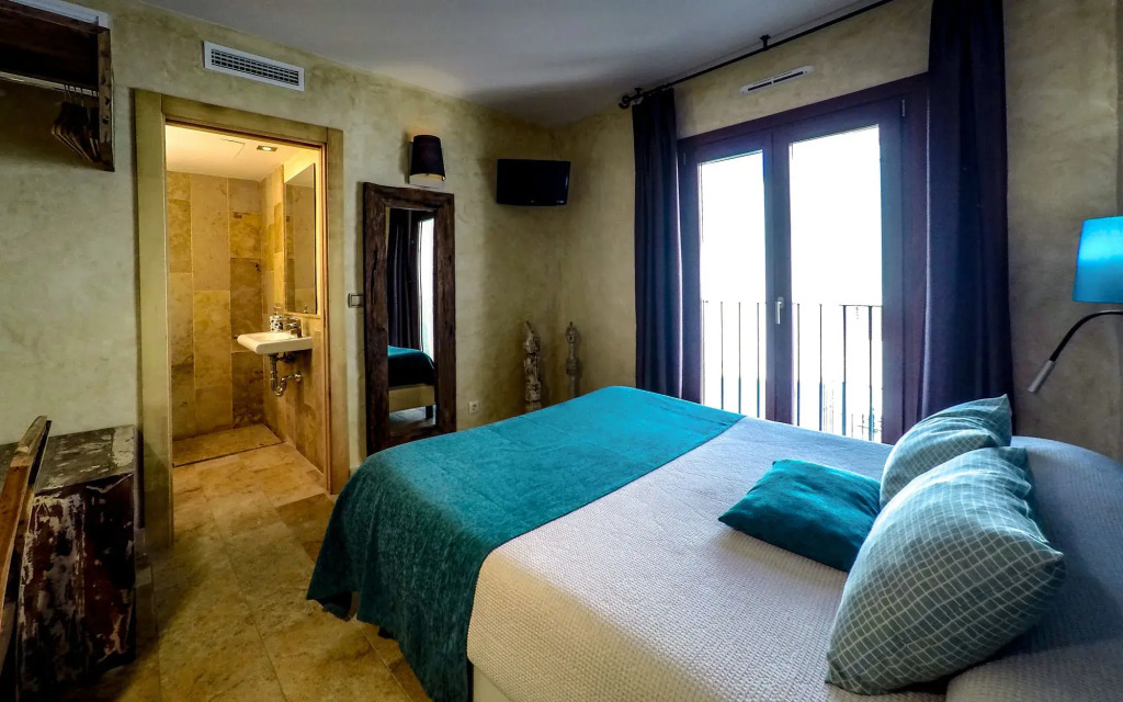 Room Tarifa