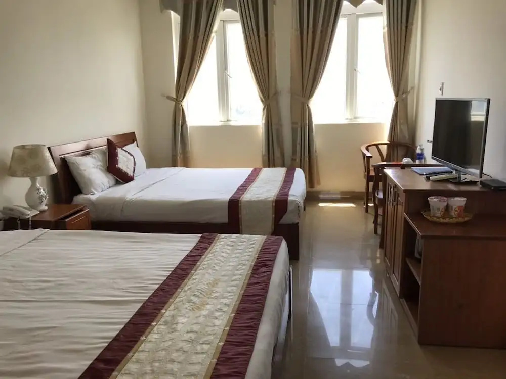 Minh Long Hotel