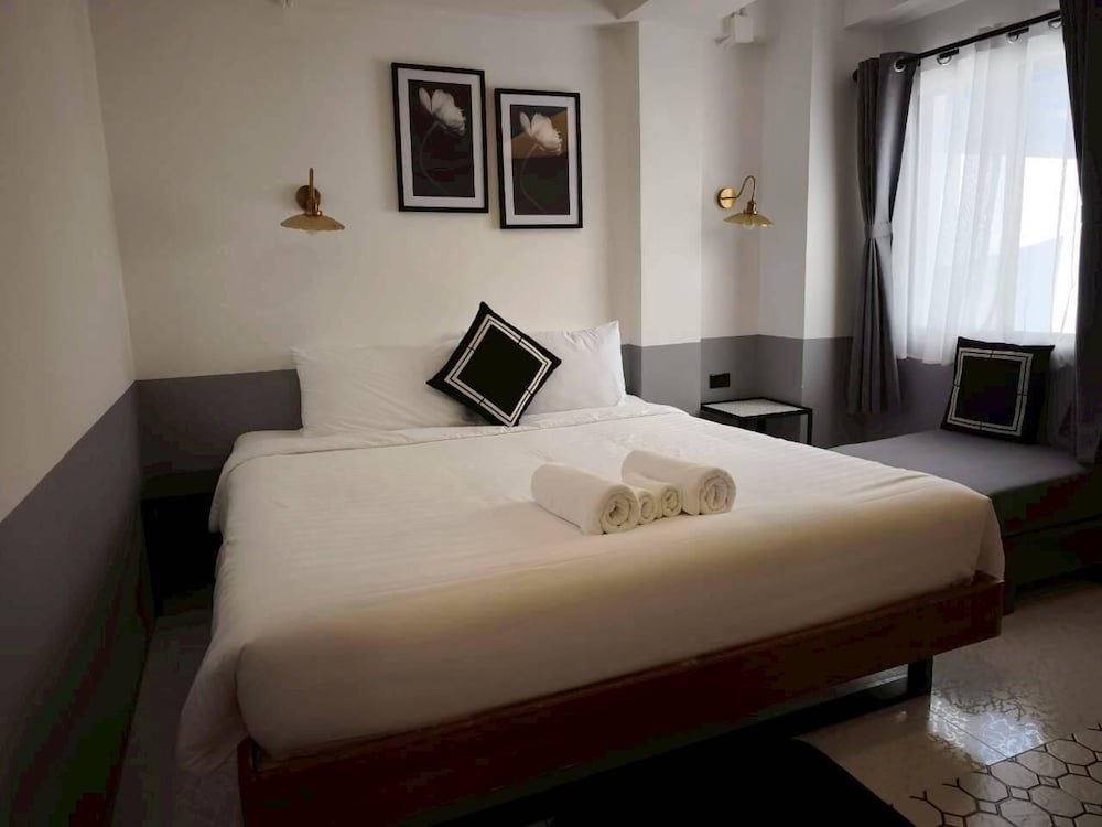 Chinoir Boutique Phuket Town
