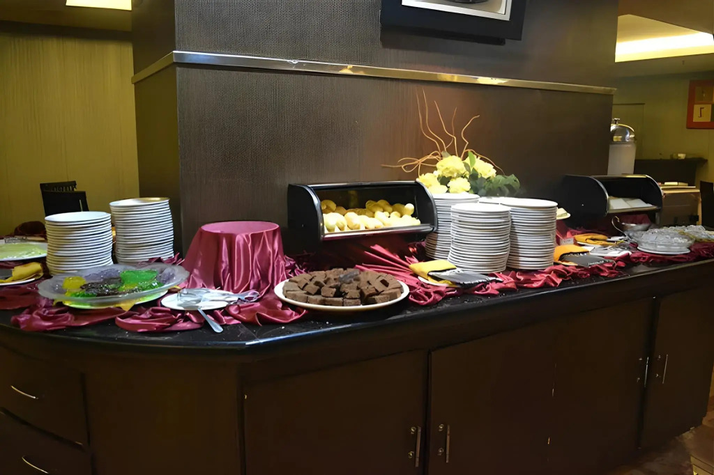 Grand Antares Hotel