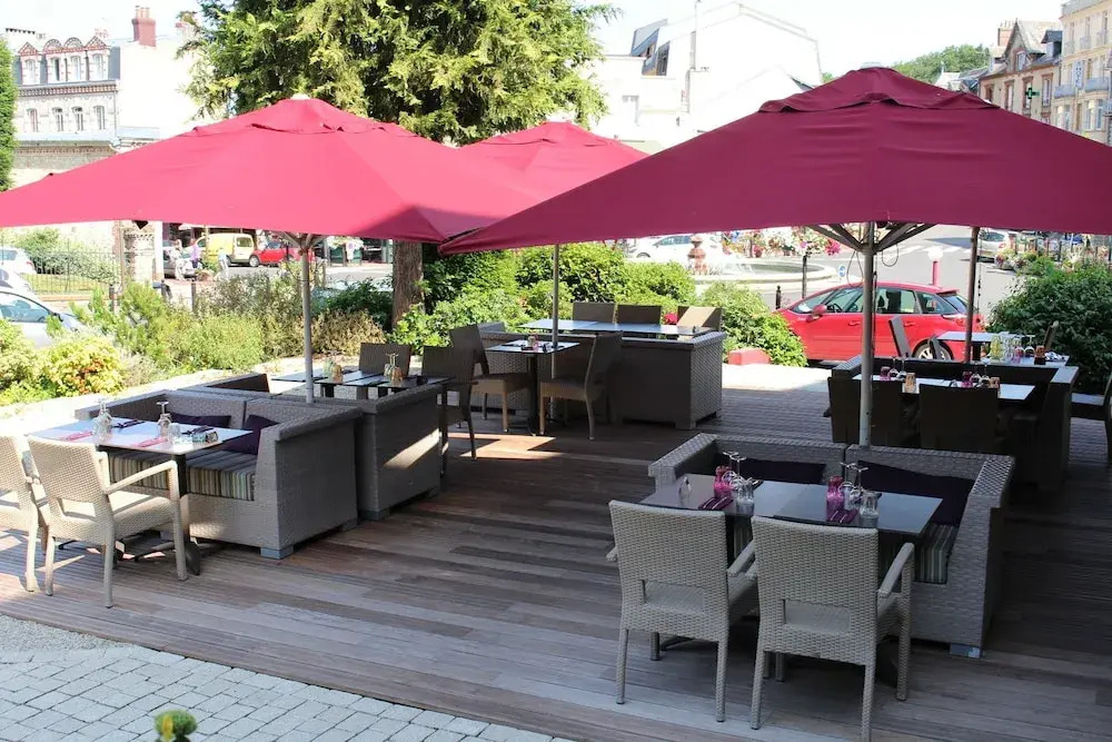 Bagnoles Hotel - Contact Hotel