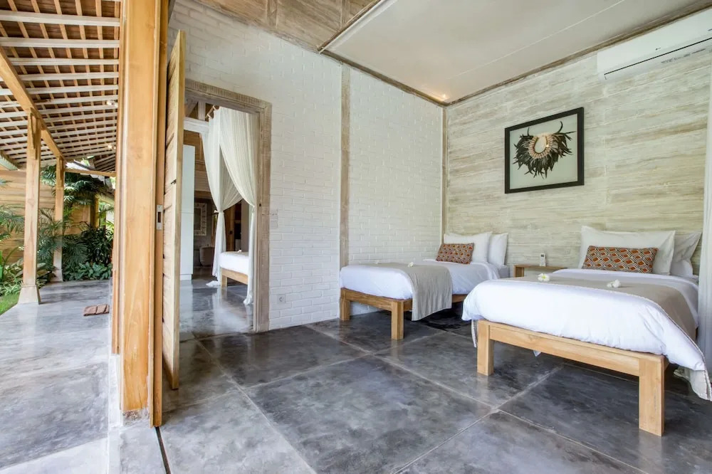 Luxury 4 Bedroom Villa With Private Pool, Bali Villa 2007