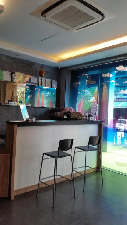9 Square Hotel - Subang