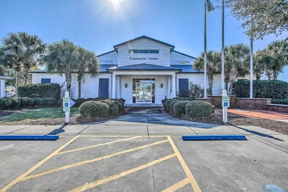 1 Mi to Beach + Hot Tub: Murrells Inlet Retreat!