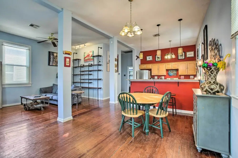 5 Mi to Bourbon Street: Central Nola Home